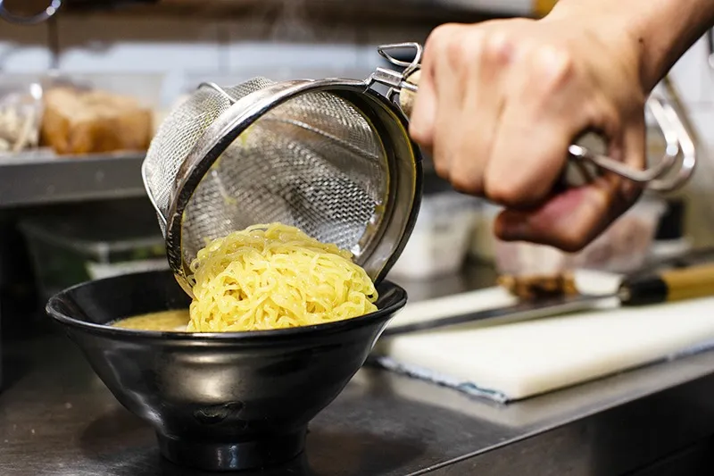 スキルを生かしたホールスタッフを募集