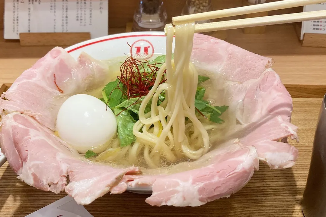 阪急南方駅前の『らーめん ぴ! 』はランチタイムも営業中！