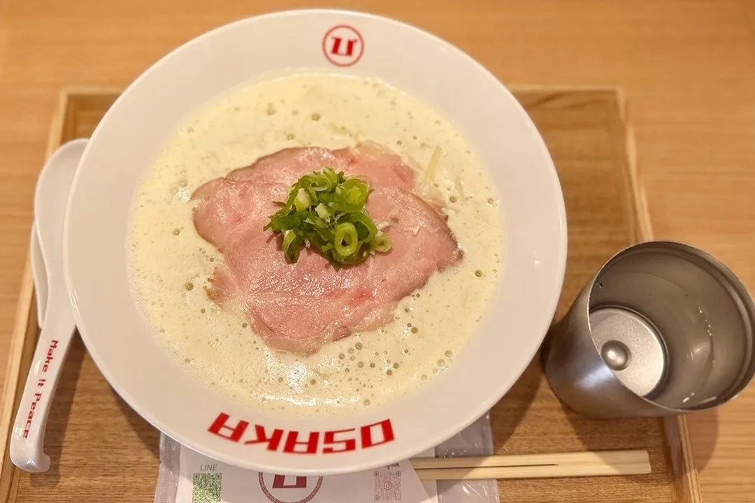 地鶏を使ったスープが自慢の当店。